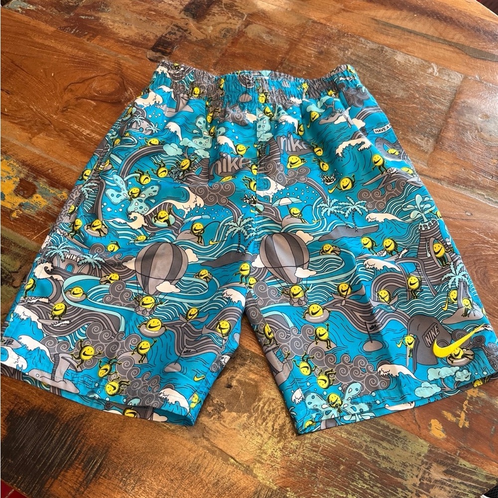 NWT Nike Youth Boys Swim Trunks